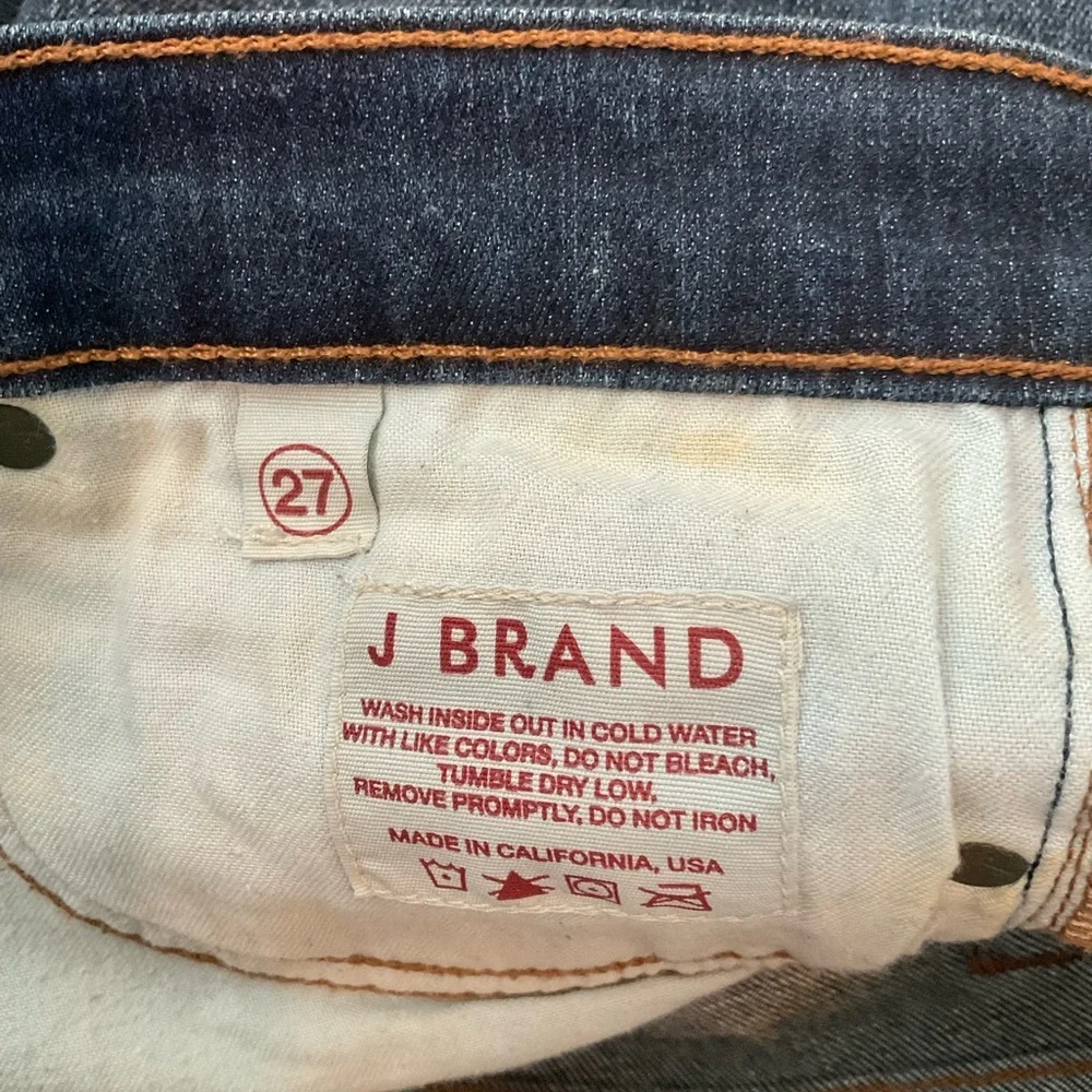 J Brand Medium Wash Saturn Blue Mid Rise Cuffed Bermuda Short Size 27